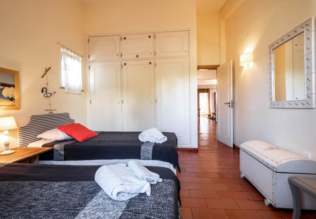 Villa in Quarteira - Villa Morbey - Algarve Villa in Quarteira - Villa Morbey - Algarve