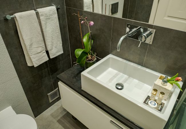 Apartment in Lisboa - Central Elegant Spacious Apartment in Baixa 107 Apartment in Lisboa - Central Elegant Spacious Apartment in Baixa 107