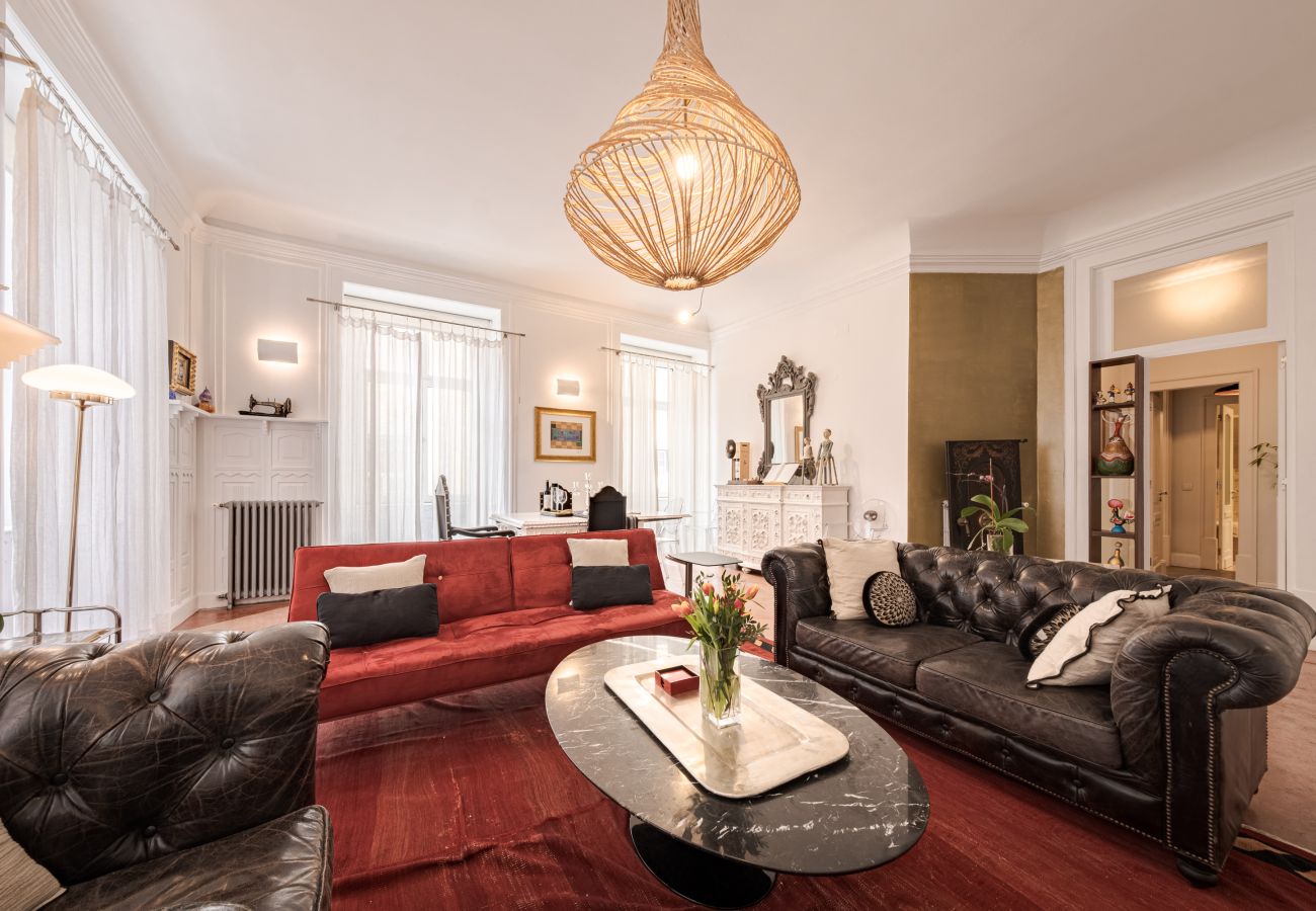 Apartment in Lisbon - Central Elegant Spacious Apartment in Baixa 107