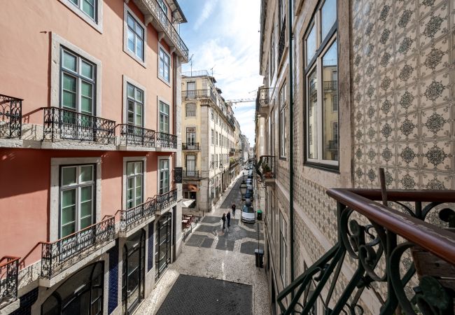 Apartment in Lisbon - Great Apartment in the Old Town III