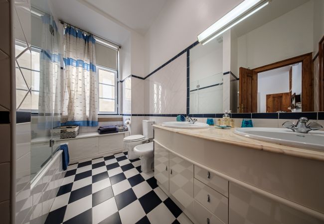 Apartment in Lisboa - Classic Family Friendly Central Apartment in Baixa Apartment in Lisboa - Classic Family Friendly Central Apartment in Baixa
