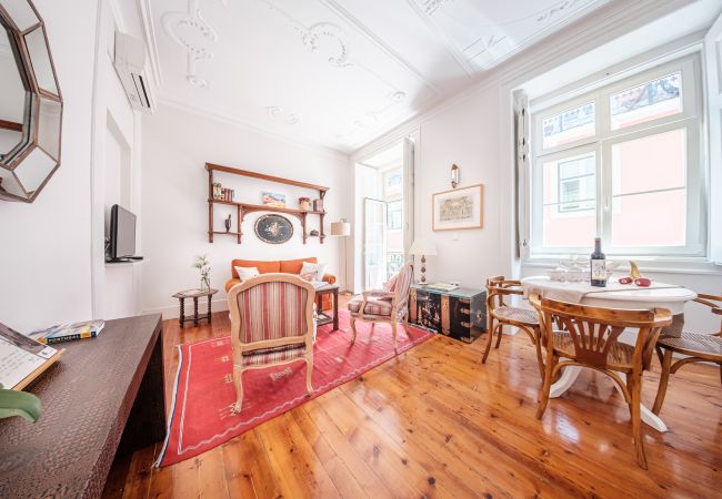 Apartment in Lisbon - Great Apartment in the Old Town VII