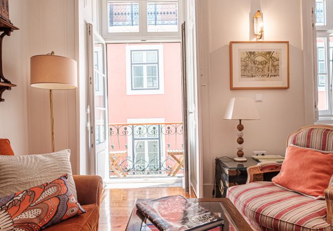 Apartment in Lisbon - Great Apartment in the Old Town VII