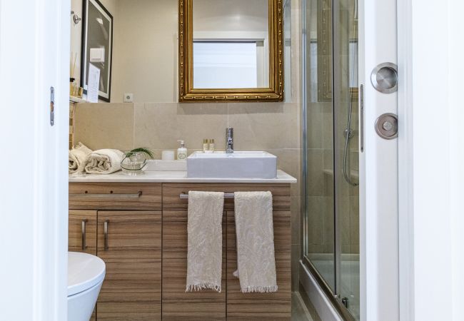 Apartment in Lisboa - Beautiful and Spacious apartment with Rooftop Apartment in Lisboa - Beautiful and Spacious apartment with Rooftop