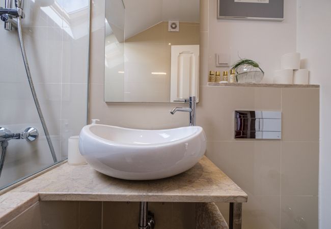 Apartment in Lisboa - Beautiful and Spacious apartment with Rooftop Apartment in Lisboa - Beautiful and Spacious apartment with Rooftop
