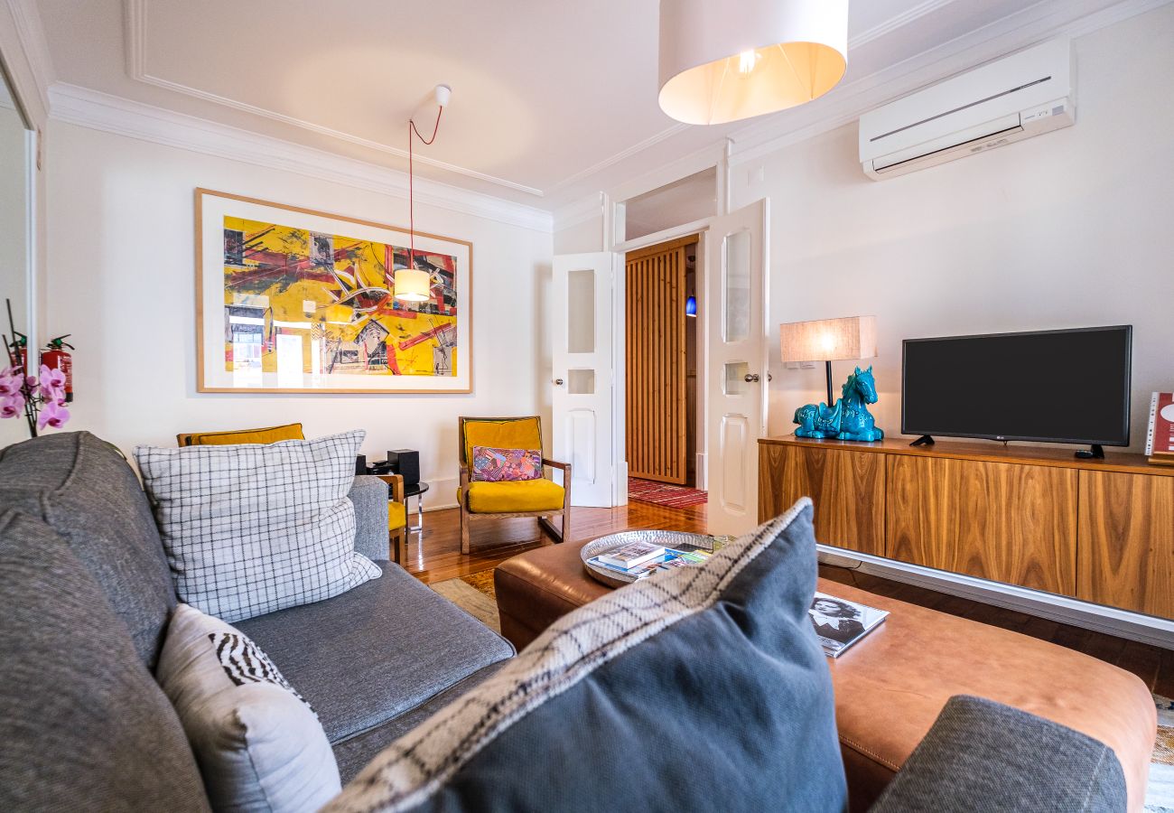 Apartment in Lisbon - Central 4BR/3BA Apartment with Rooftop | Elevator | Views