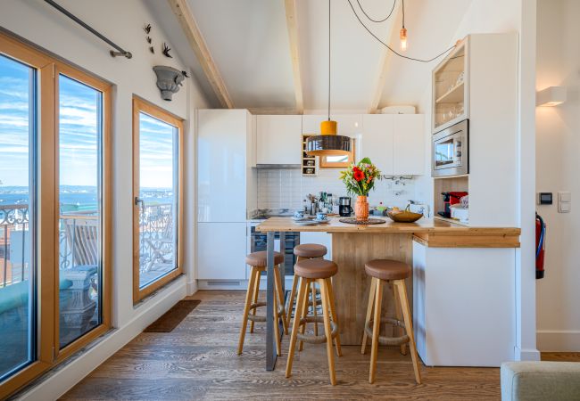 Apartment in Lisboa -  Fabulous Apartment with River & Town View  Apartment in Lisboa -  Fabulous Apartment with River & Town View