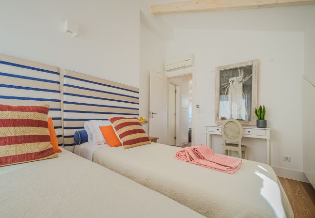 Apartment in Lisboa -  Fabulous Apartment with River & Town View  Apartment in Lisboa -  Fabulous Apartment with River & Town View