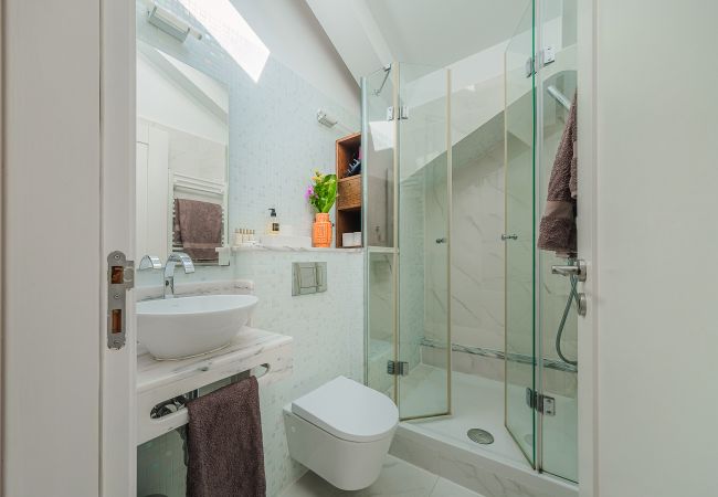Apartment in Lisboa -  Fabulous Apartment with River & Town View  Apartment in Lisboa -  Fabulous Apartment with River & Town View