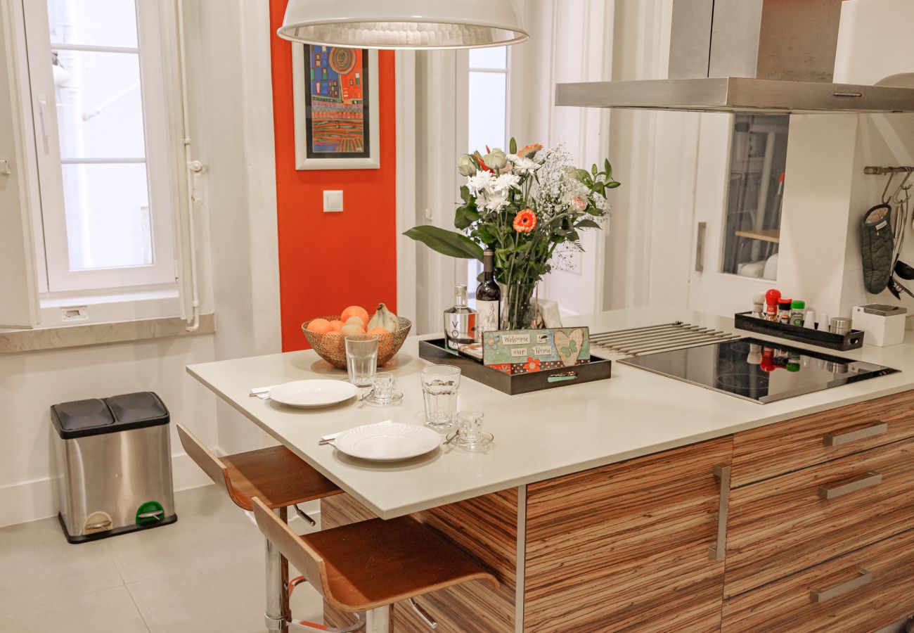 Apartment in Lisbon - Central Inviting and Spacious Family Apartment in Baixa 107