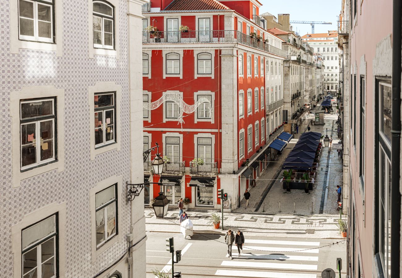 Apartment in Lisbon - Central Inviting and Spacious Family Apartment in Baixa 107