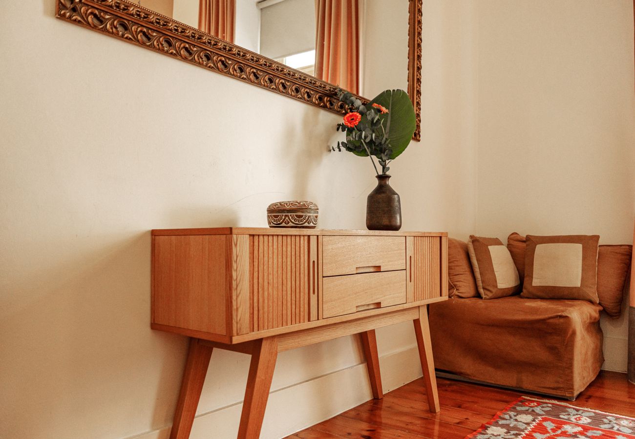 Apartment in Lisbon - Central Inviting and Spacious Family Apartment in Baixa 107