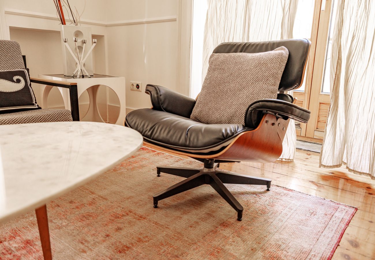 Apartment in Lisbon - Central Inviting and Spacious Family Apartment in Baixa 107